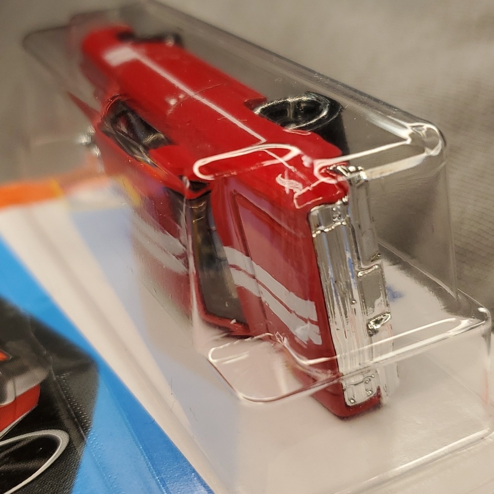 Hot‎ Wheels - Picture 8 of 9